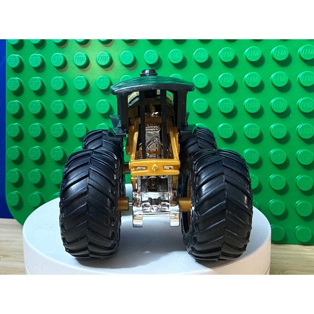Hot Wheels Monster Trucks Loco Punk Gold Black Steampunk Train Diecast 1:64